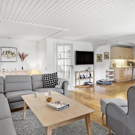 M176-vaeggerlose-skovsyrevej-9 Semesterbostad Bøtø By